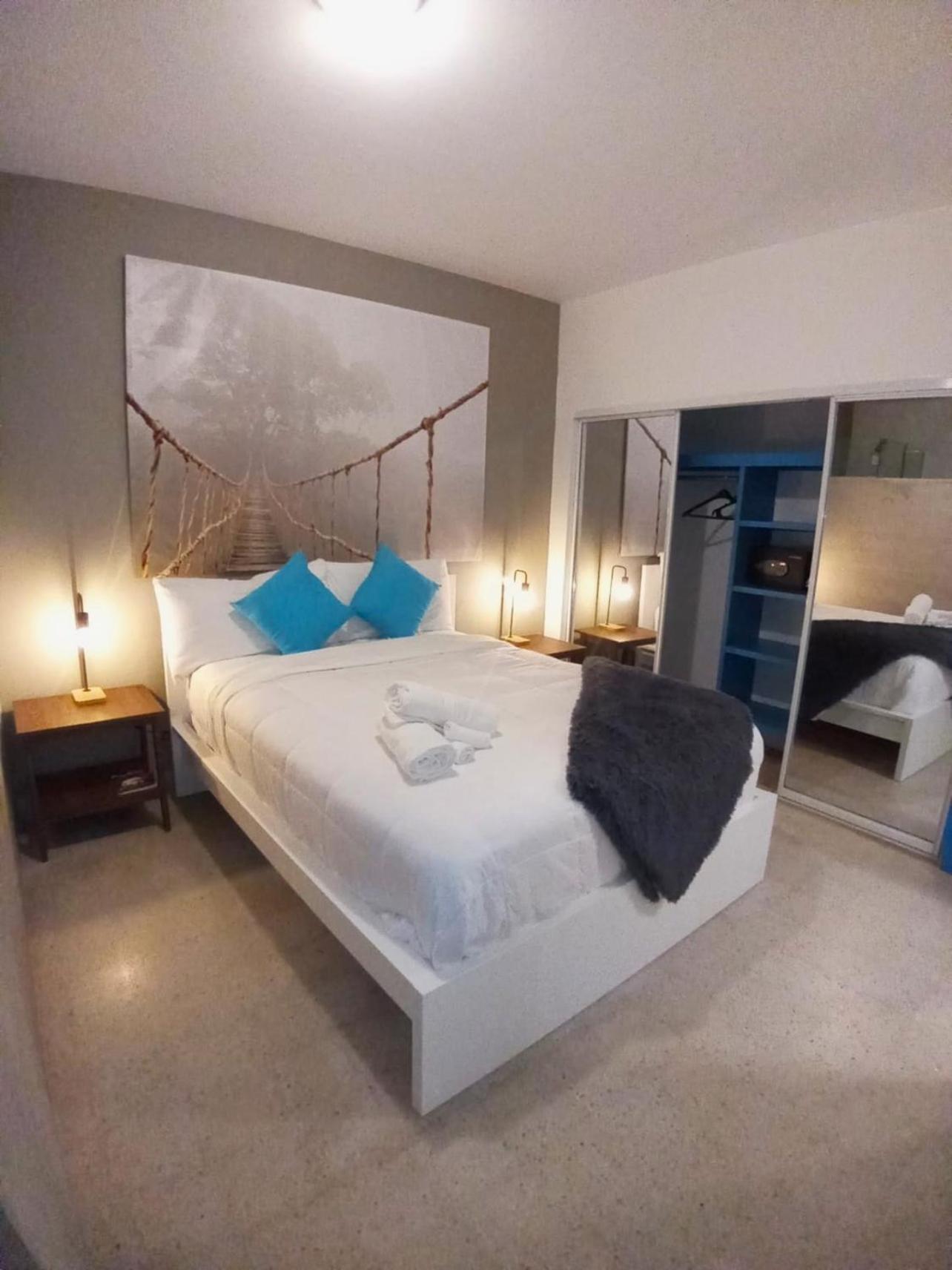 P4 Pr Rentals Condado Beach Guesthouse San Juan Kültér fotó